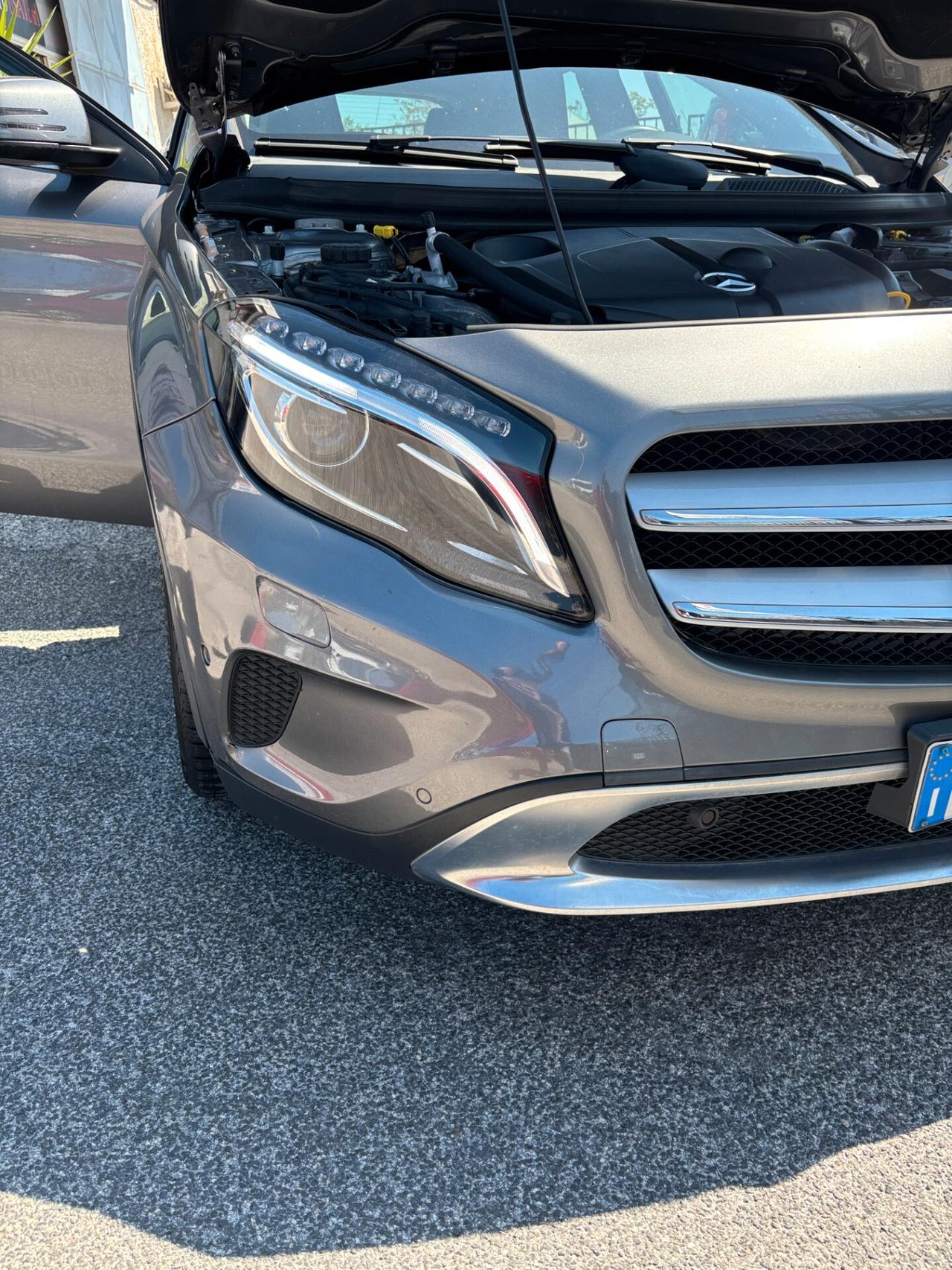 Mercedes-benz GLA 200 d Automatic Premium