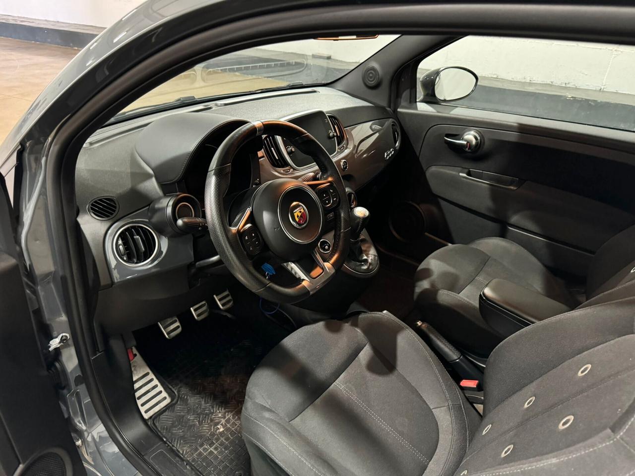 Abarth 595 C 1.4 Turbo T-Jet 145 CV