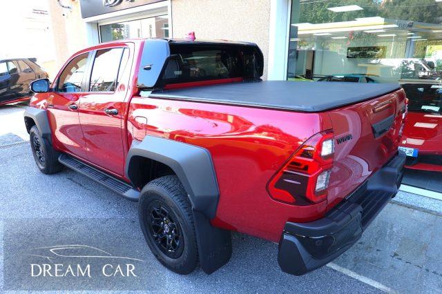 TOYOTA Hilux 2.8 D-4D A/T 4WD 4 porte Double Cab GR SPORT