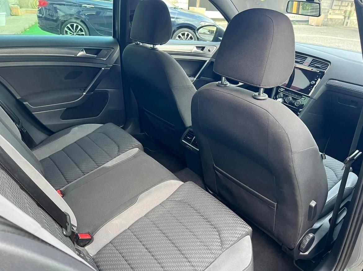 Volkswagen Golf 2.0 TDI DSG 5p. Highline BlueMotion Technology