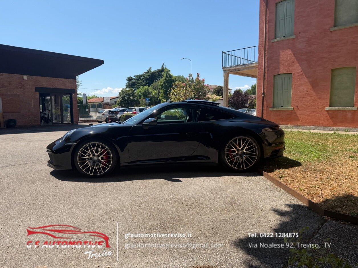 Porsche 911 Coupe 3.0 Carrera 4S auto