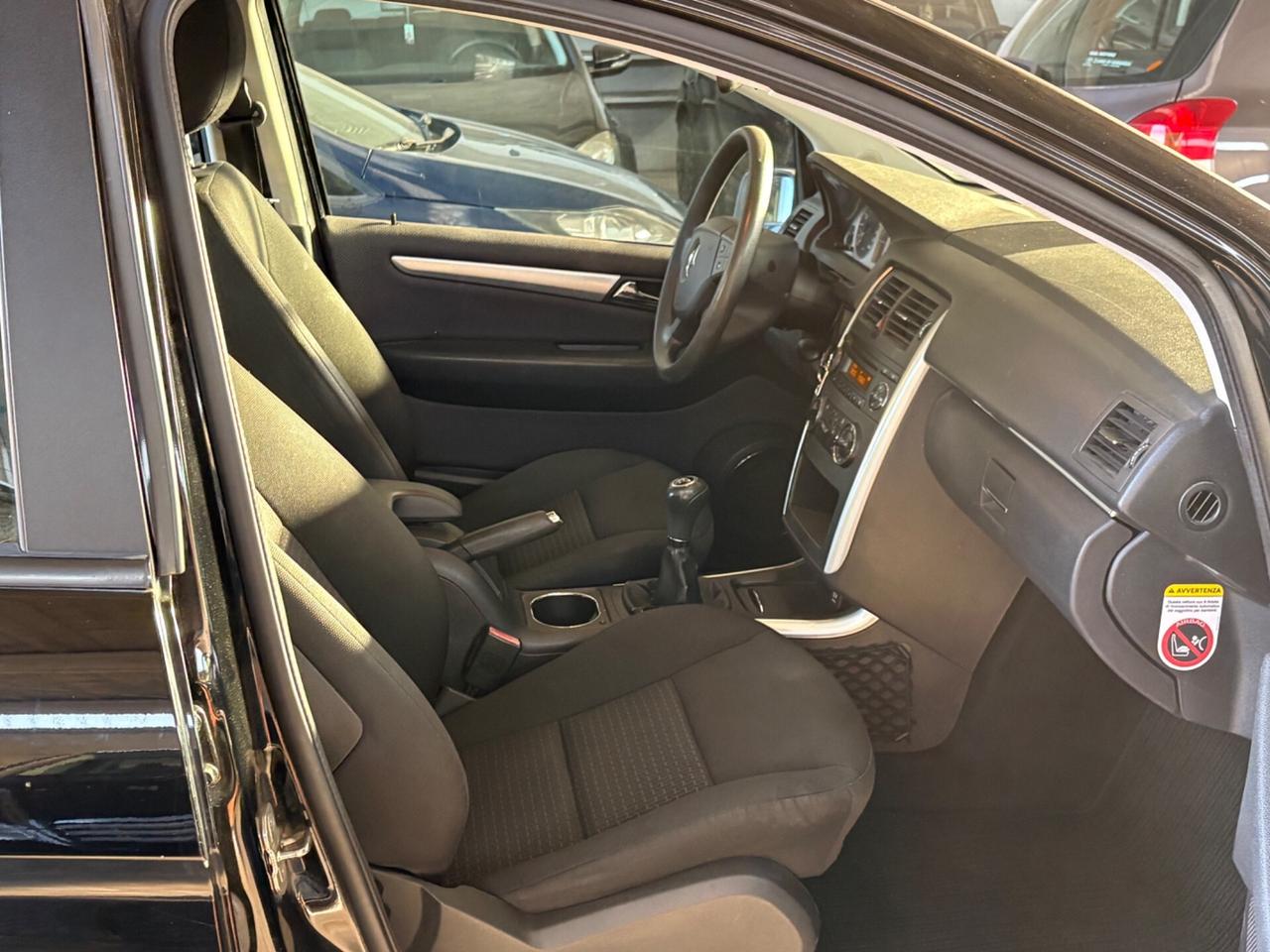 Mercedes-benz B 180 NGT BlueEFFICIENCY Premium