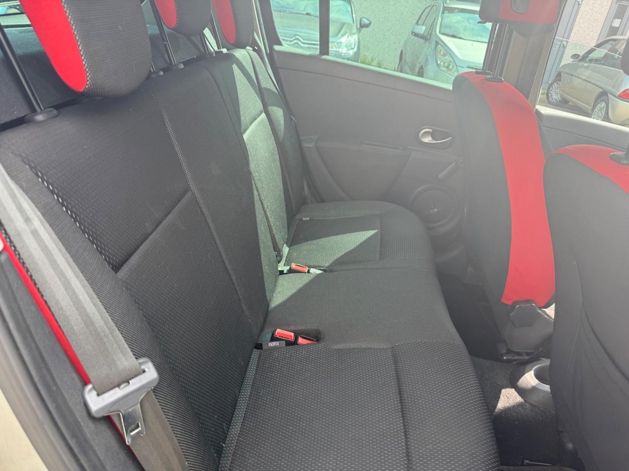 Renault Clio 1.2 16V 5 porte Rip Curl