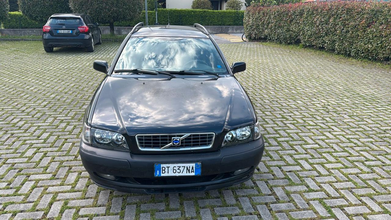 Volvo V40 1.8id 16V cat Optima