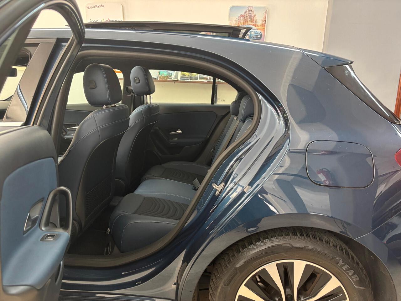 Mercedes-benz A 180d Automatic Business Extra