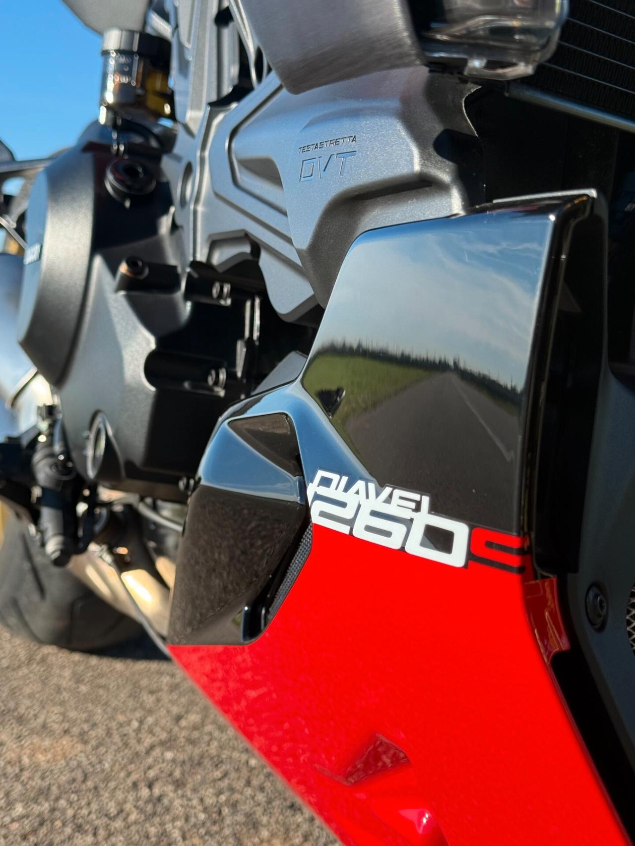 Ducati Diavel 1260 S "RED - GOLD WHEELS - KM 5200 TG DUCATI"