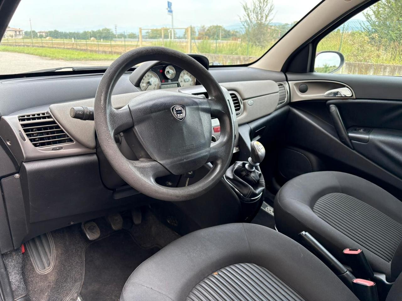 Lancia Ypsilon 1.2 Benzina 60cv NEOPATENTATI