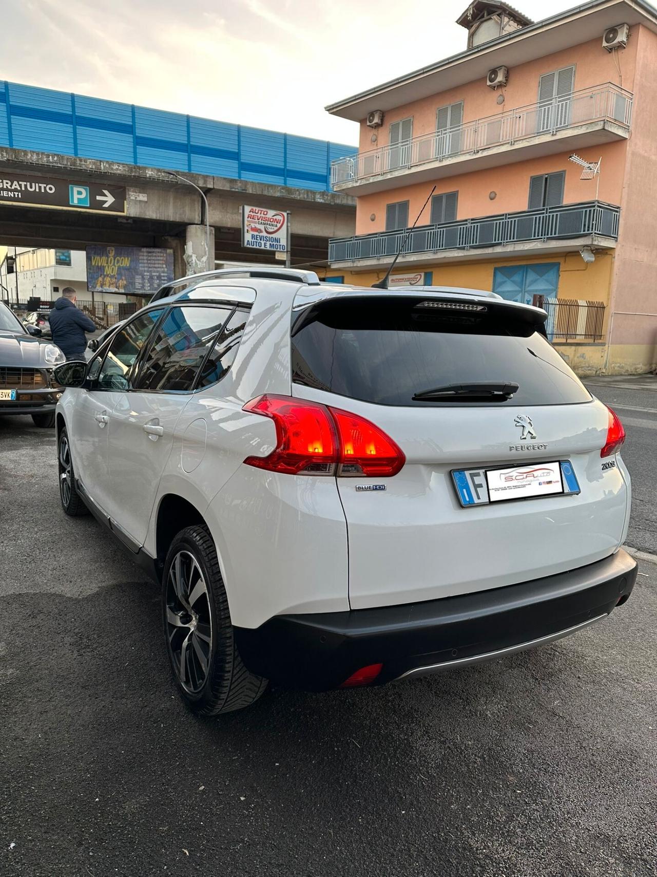 Peugeot 2008 BlueHDi 120 S&S Black Matt