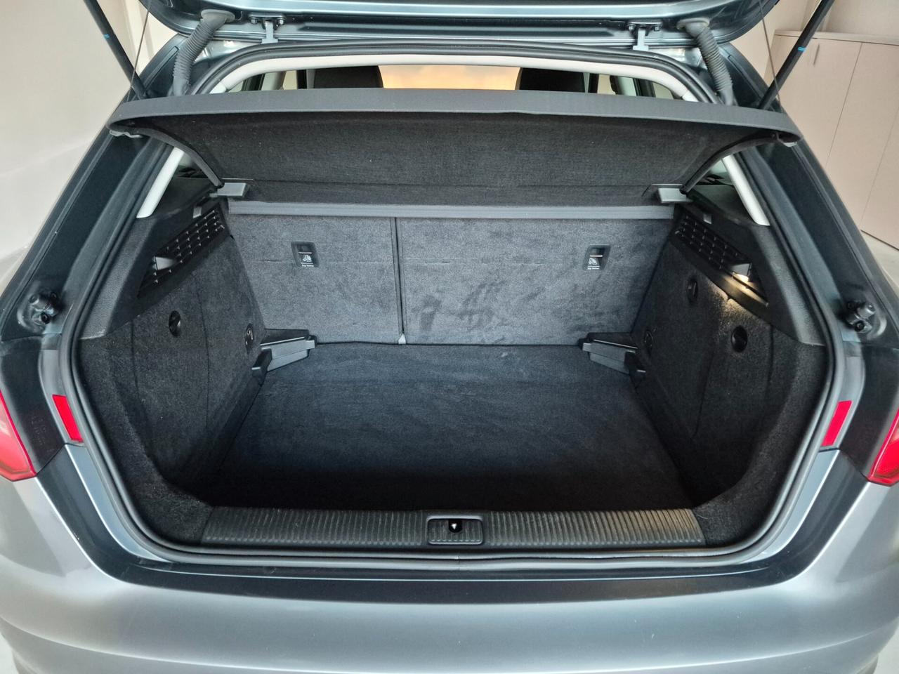 Audi A3 SPORTBACK 1.6 TDI AMBIENTE S TRONIC CRUISE C.16