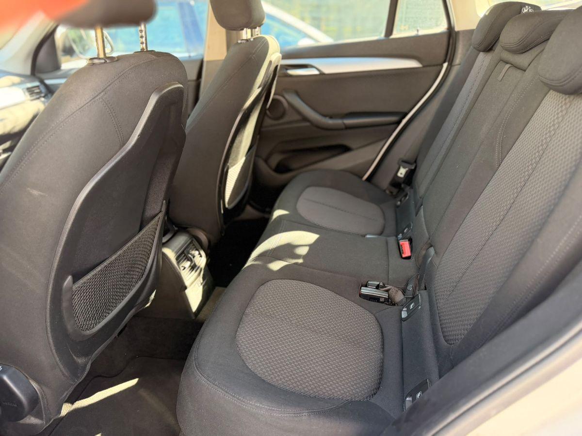 BMW - X1 - sDrive18d Business