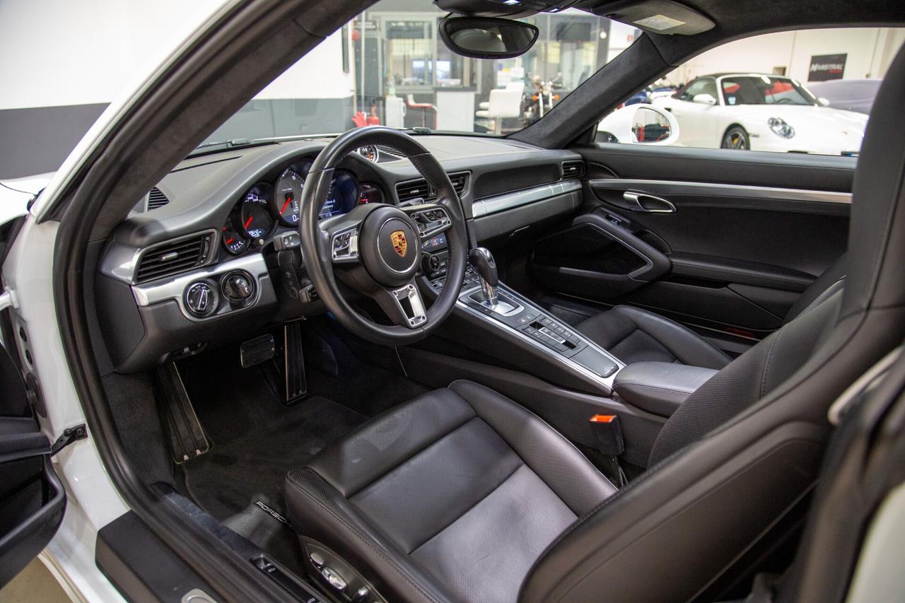 Porsche 911 3.0 Carrera 4S Coupé