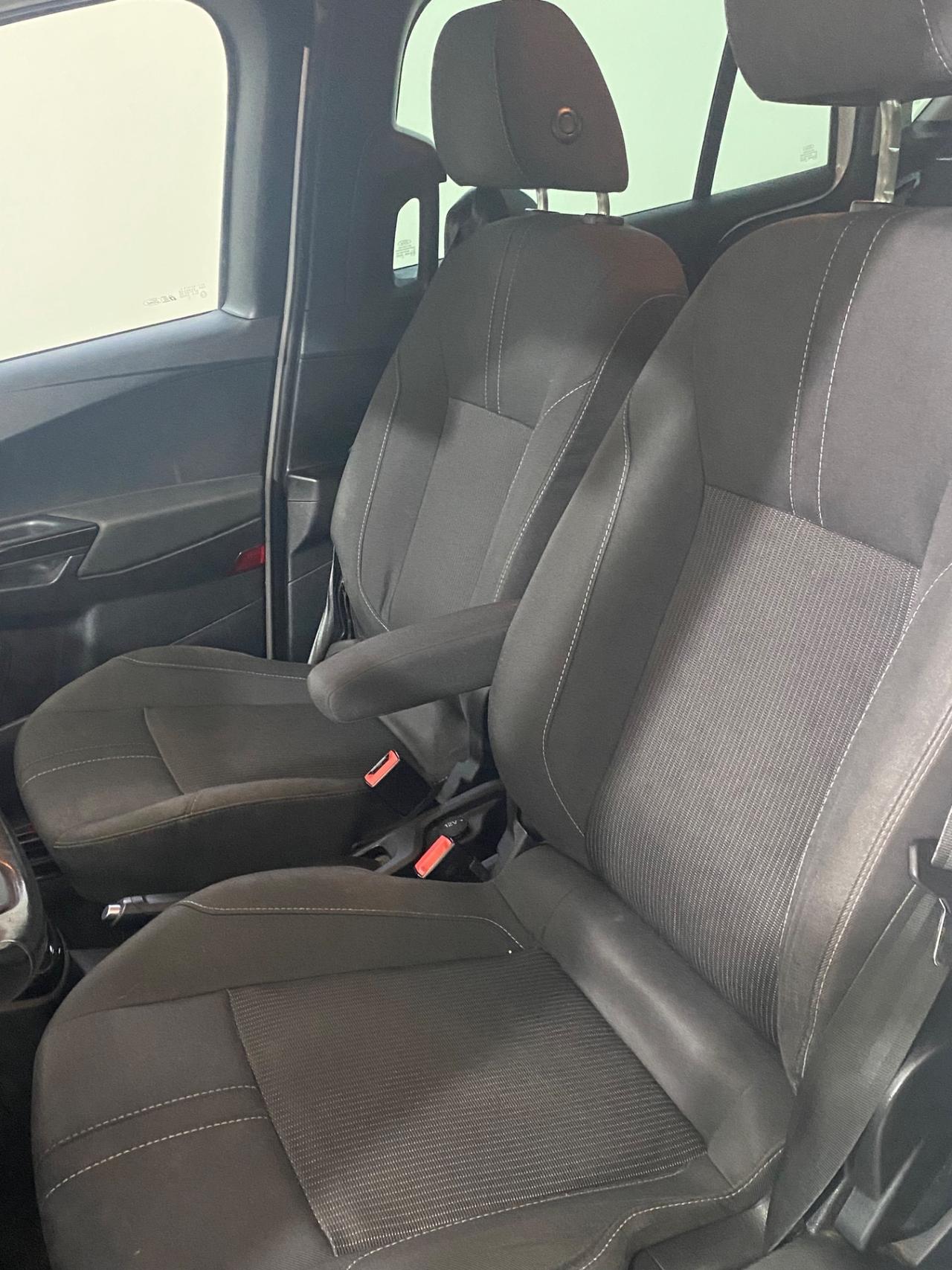 Ford B-Max BUSINESS TITANIUM