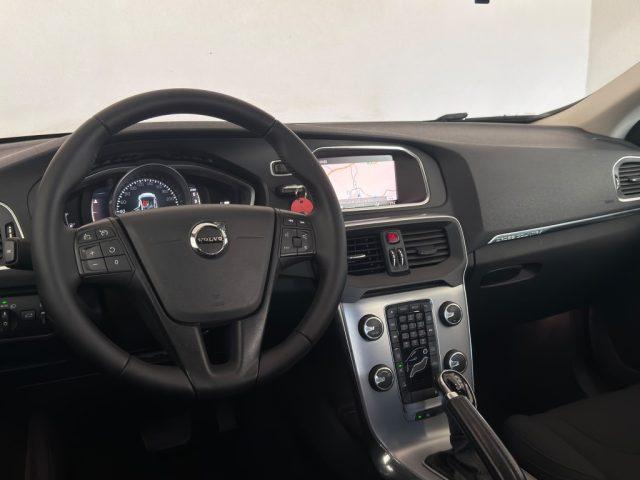 VOLVO V40 Cross Country D2 Geartronic