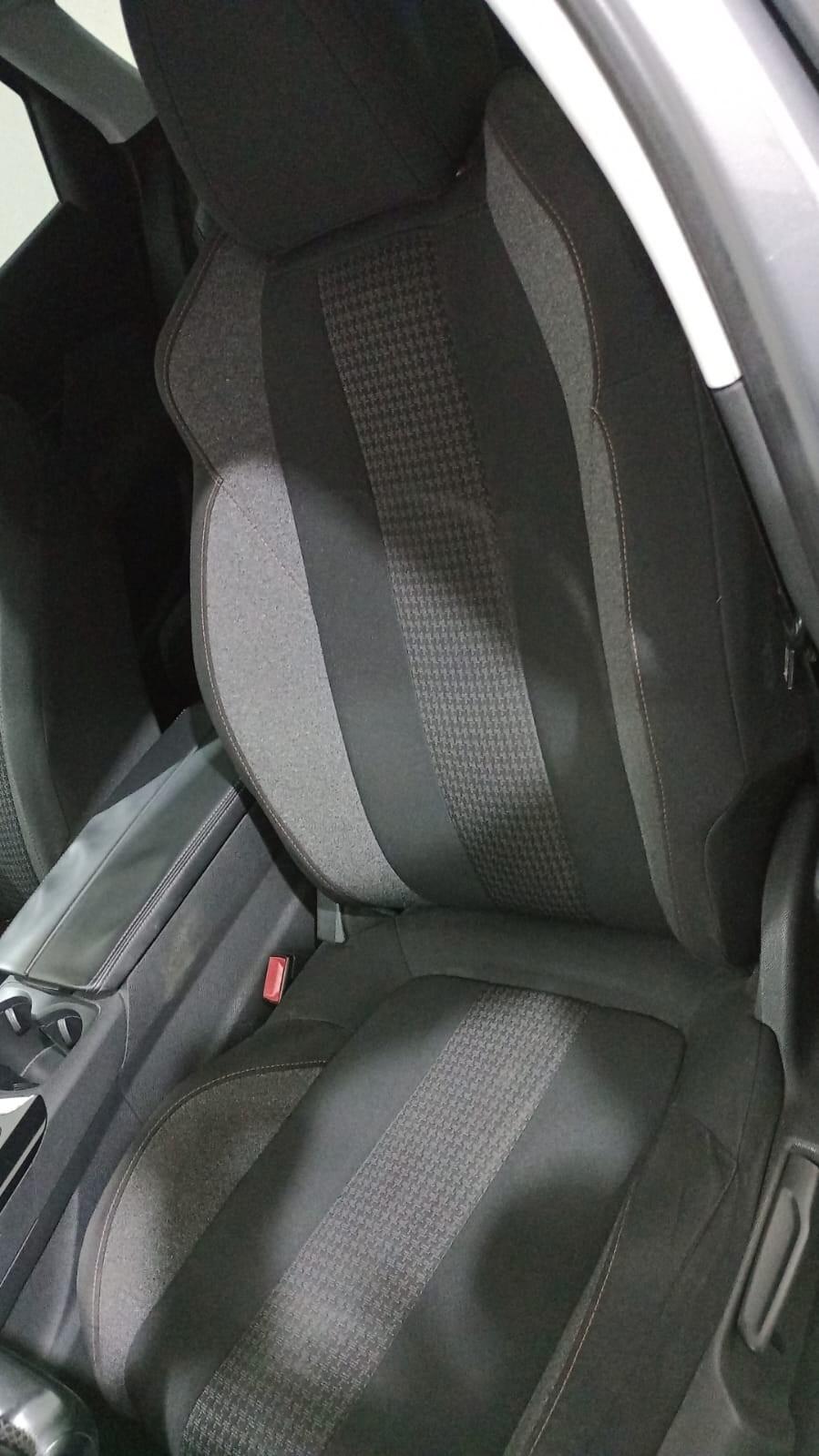 Peugeot 3008 BlueHDi 120 S&S Business