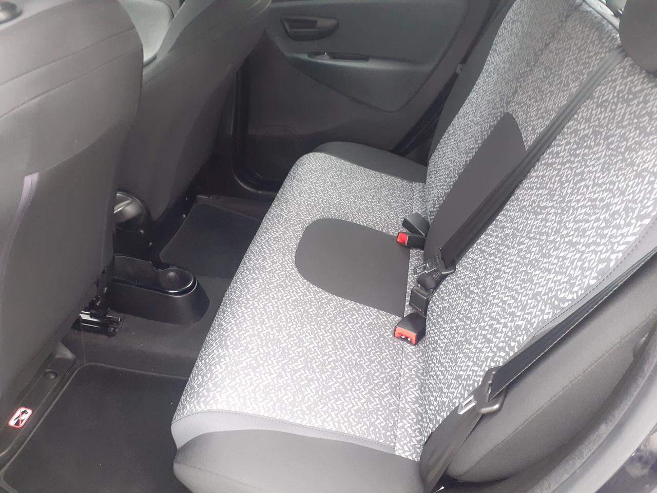 Lancia Ypsilon 1.0 FireFly 5 porte S&S Hybrid Ecochic Gold