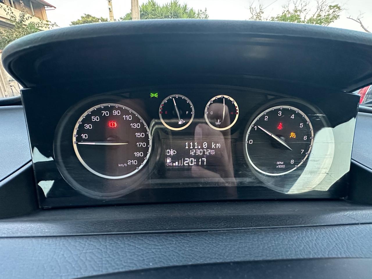 Lancia Ypsilon 0.9 TwinAir 85 CV 5 porte Metano Ecochic Elle