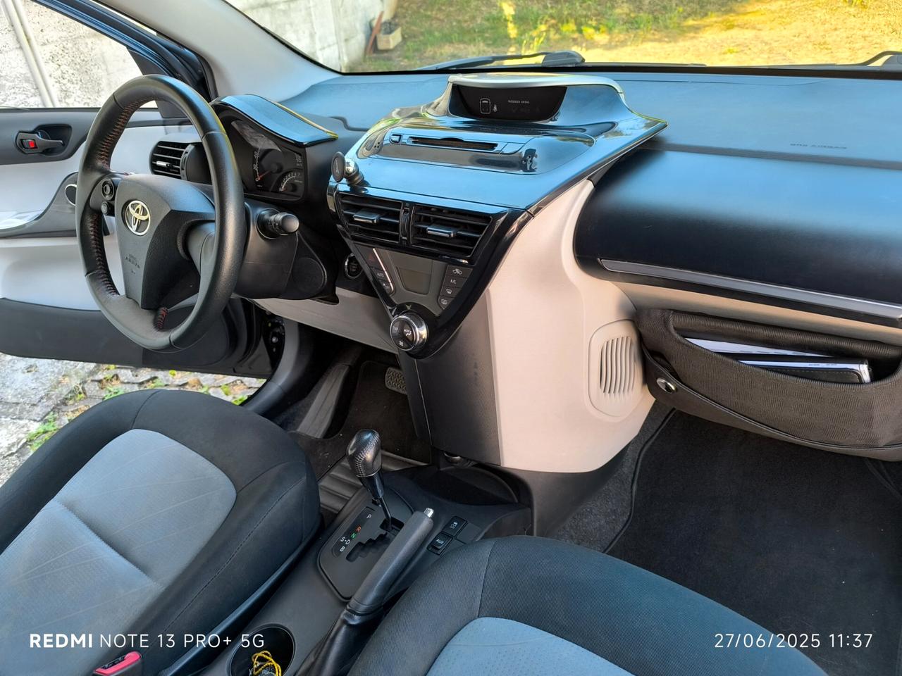 Toyota iQ 1.0 CVT Lounge
