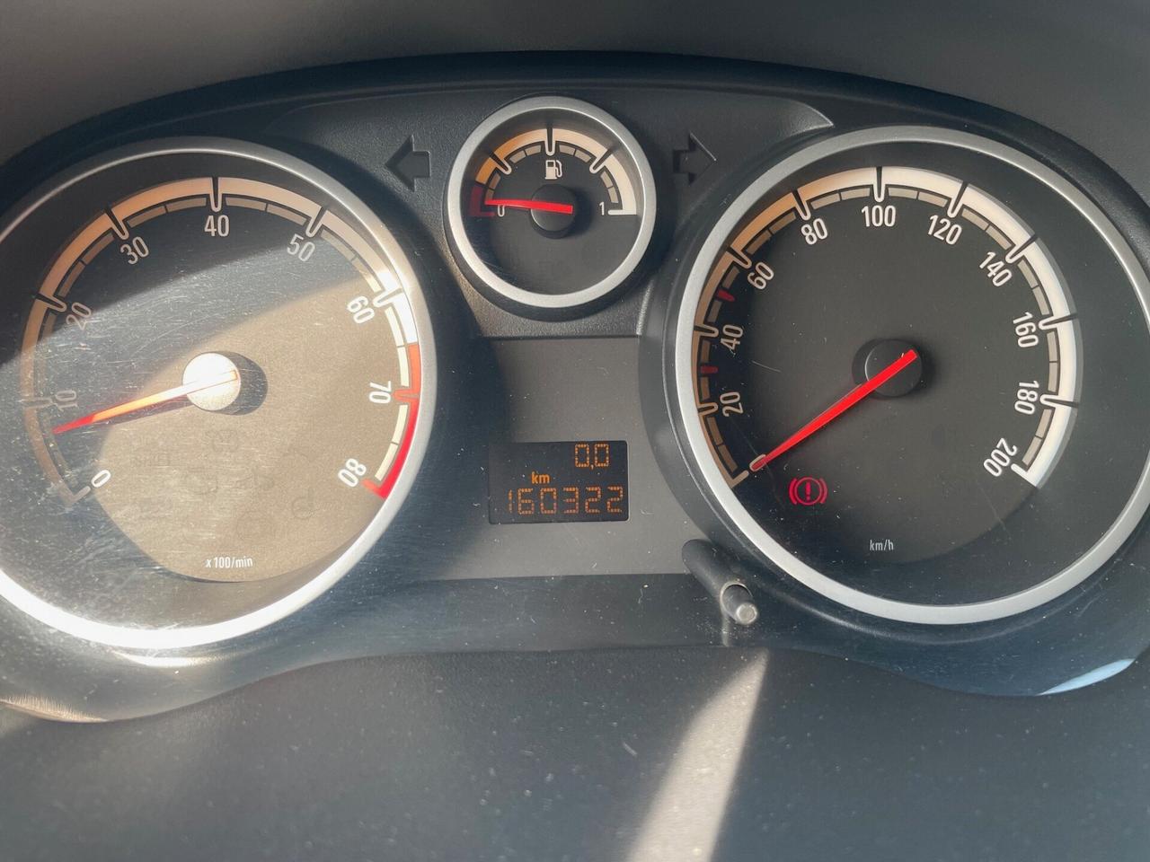 Opel Corsa 1.2 80CV 5 porte GPL-TECH Club