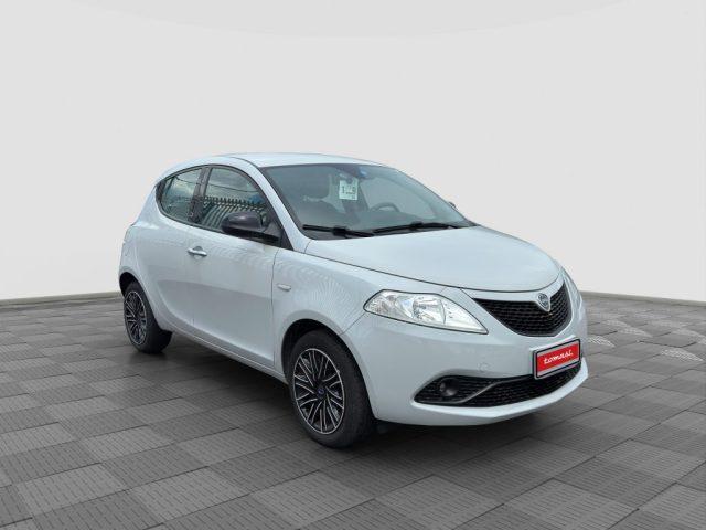 LANCIA Ypsilon Ypsilon 1.0 FireFly 70 CV Start&Stop Hybrid GOLD