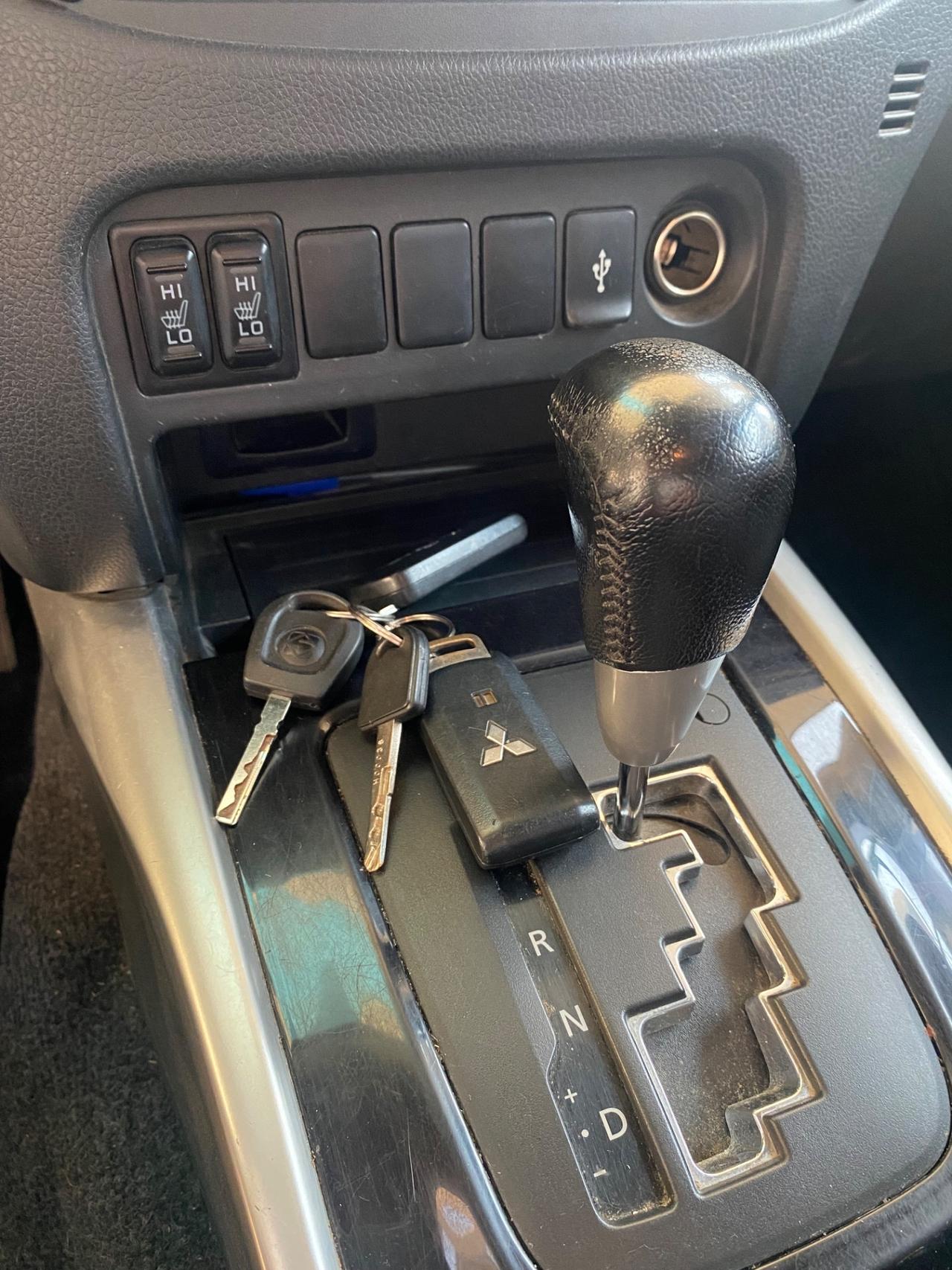 Mitsubishi L200 Doppia cabina 2.4 DI-D 4WD Intense