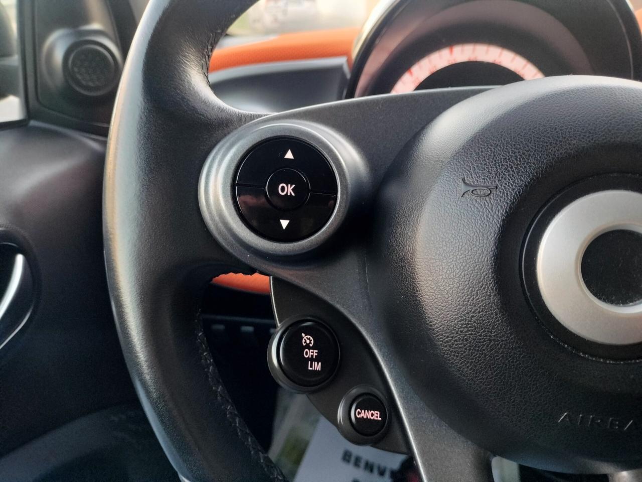 Smart ForTwo 1000 52 kW MHD coupé passion