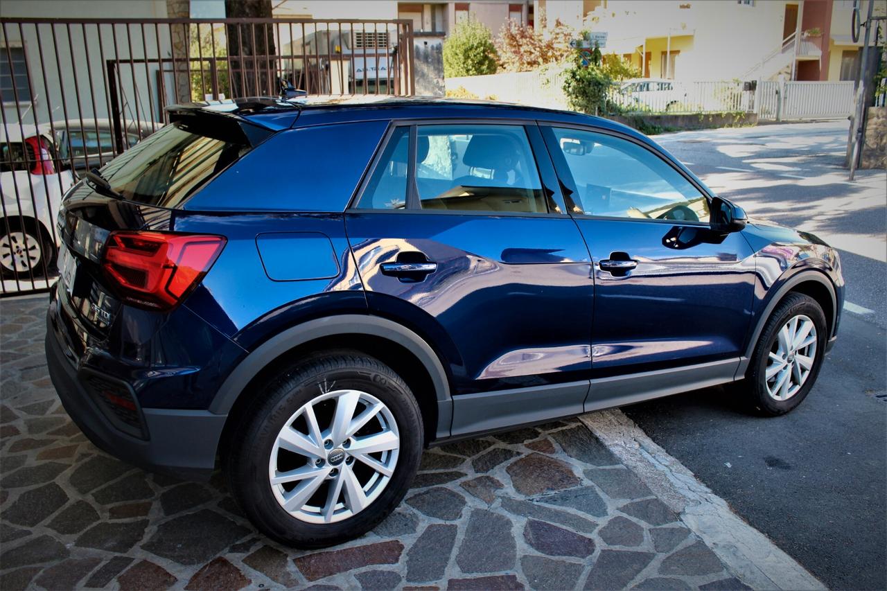 Audi Q2 35 TDI quattro S tronic Business