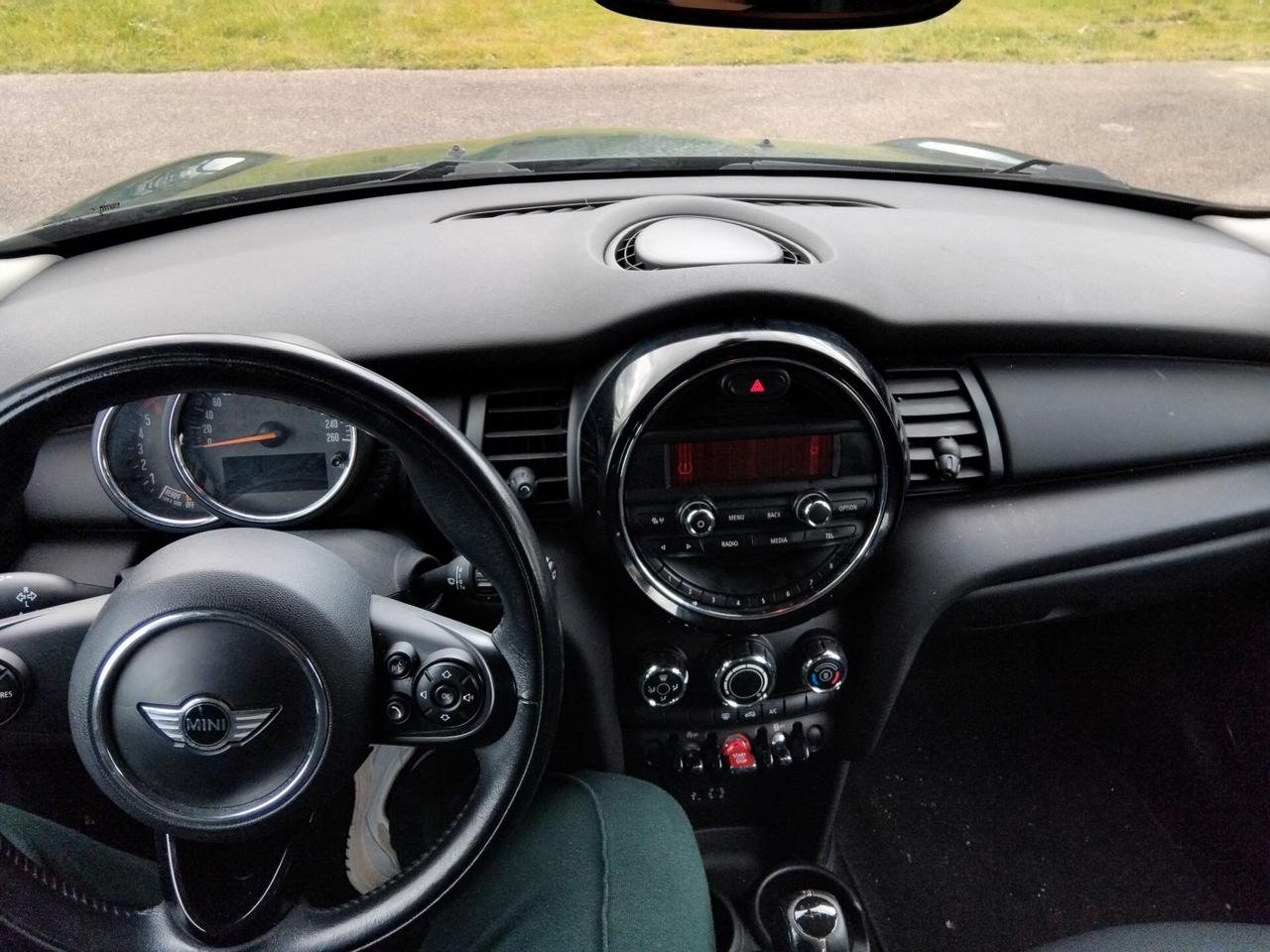 Mini cooper 5 porte 1.5 95cv