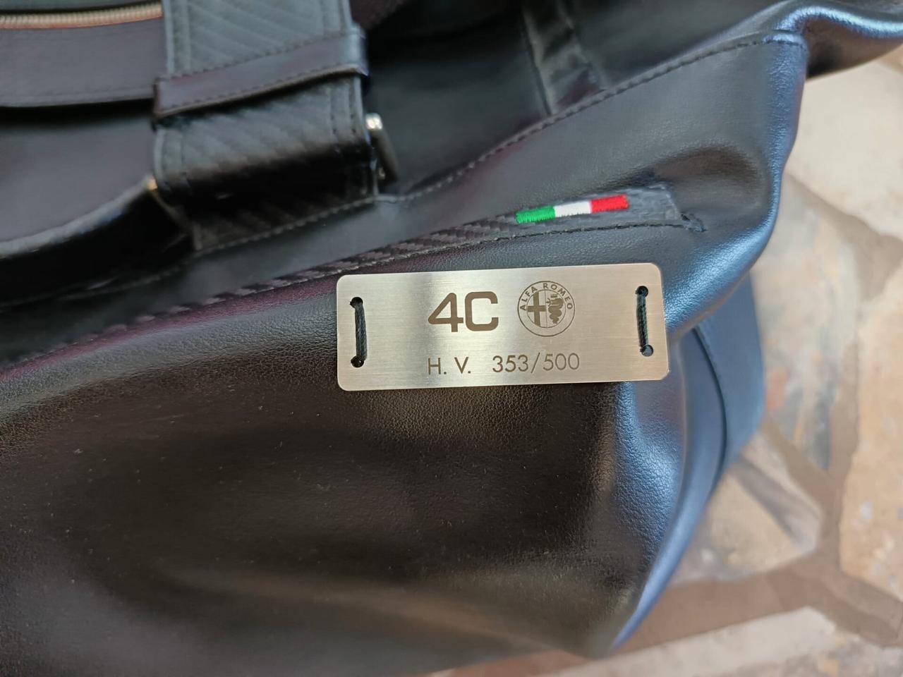 Alfa Romeo 4C COUPE' LAUNCH EDITION 353/500, TAGLIANDATA, KIT ACCESSORI COMPLETO