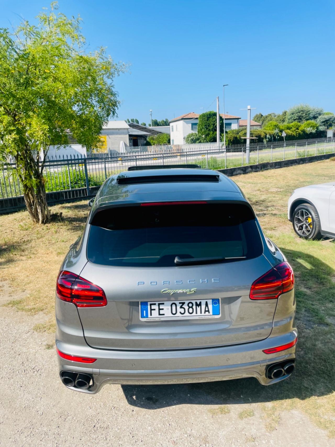 Porsche Cayenne 3.0 S E-Hybrid Platinum Edition