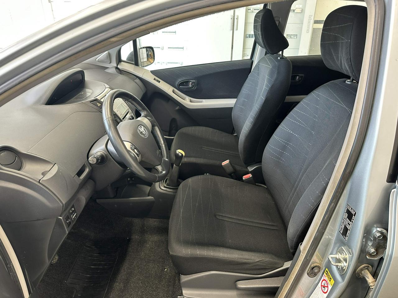 Toyota Yaris 5p 1.0 Sol