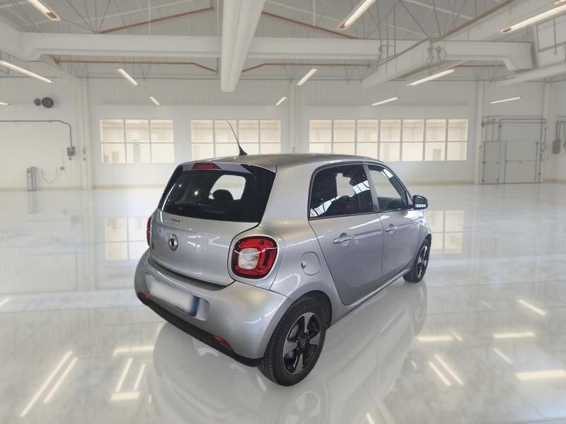 SMART FORFOUR EQ 60KW PASSION 5 PORTE BERLINA