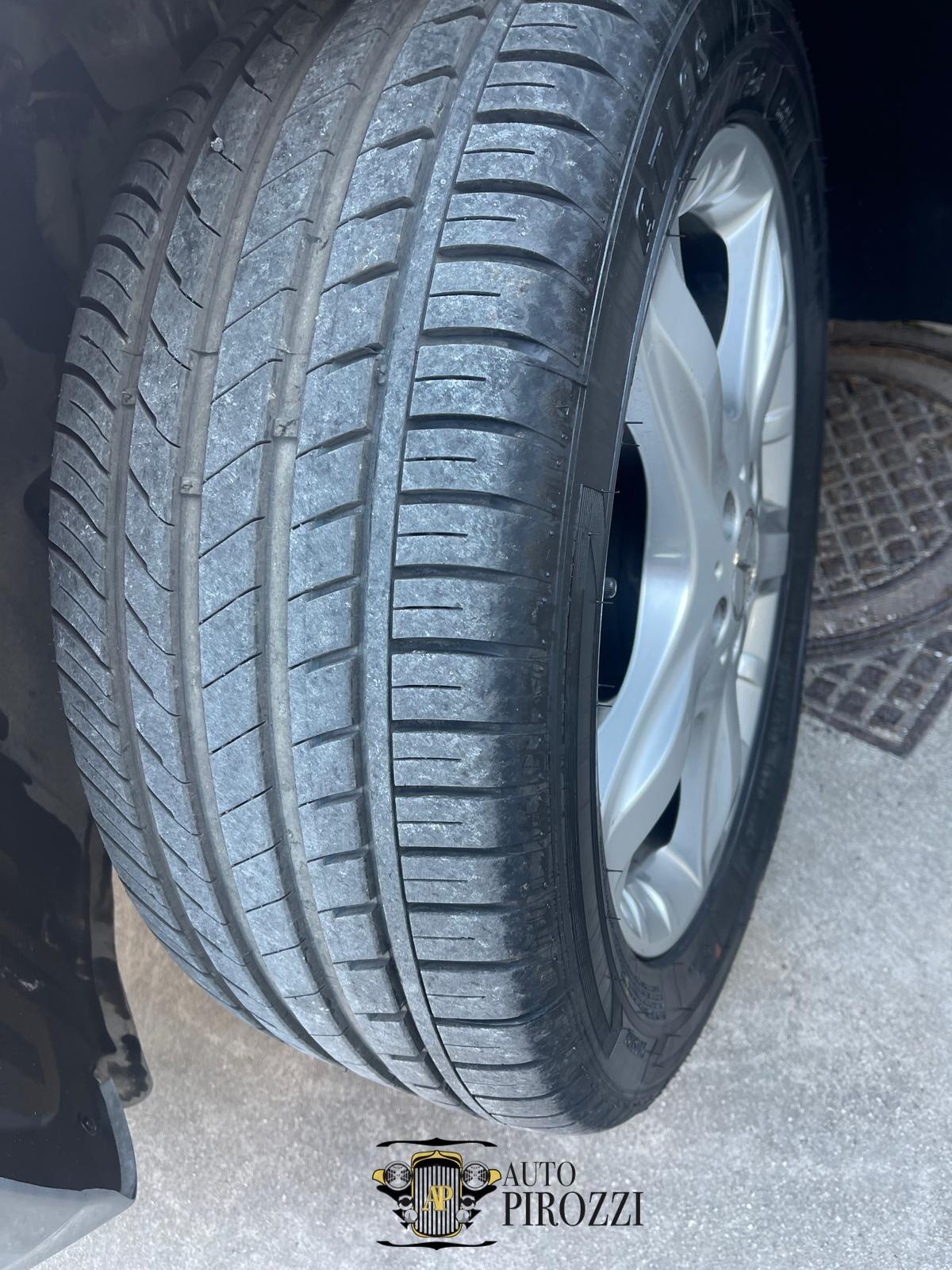 MERCEDES CLASSE R320 del 2008 con soli 160.000KM