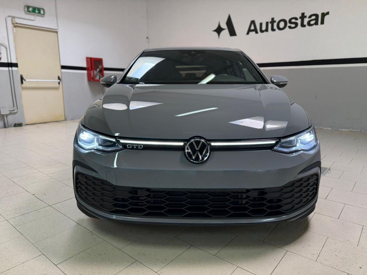 Volkswagen Golf 2.0 TDI DSG GTD 200cv