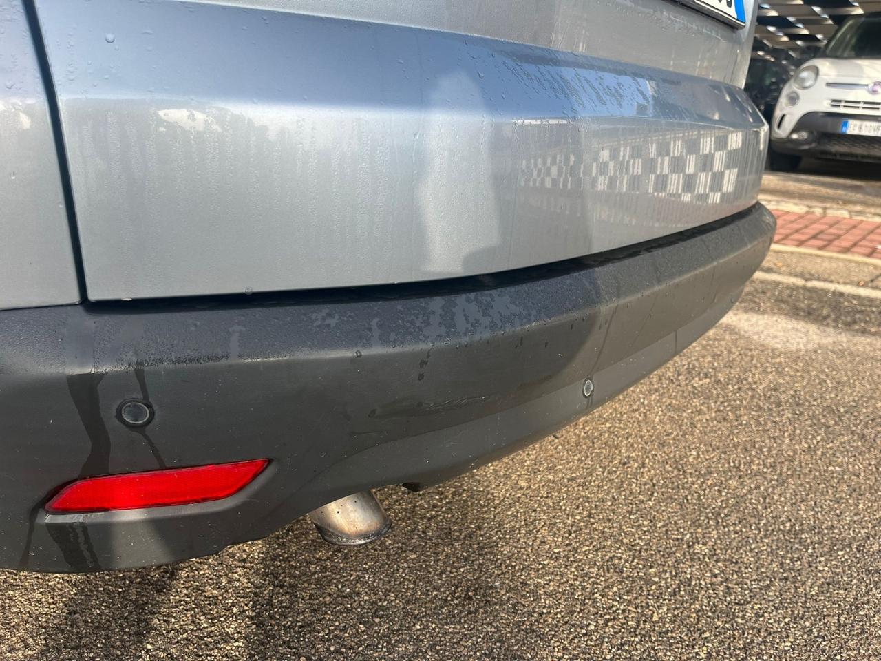 Ford S-Max 2.0 TDCi 140CV Titanium Unipro