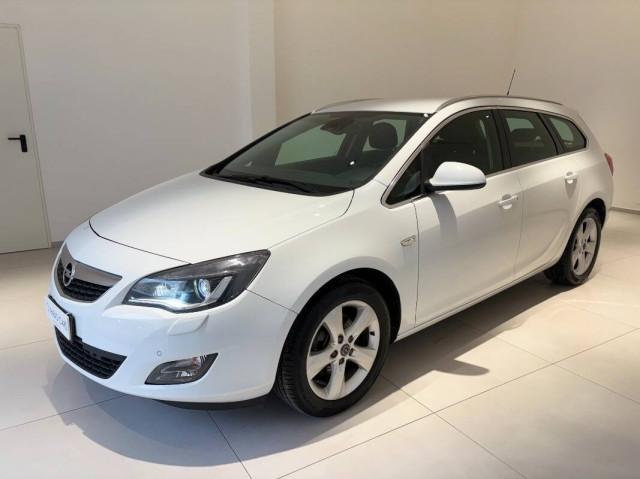 Opel Astra 2.0 cdti Cosmo S 165cv