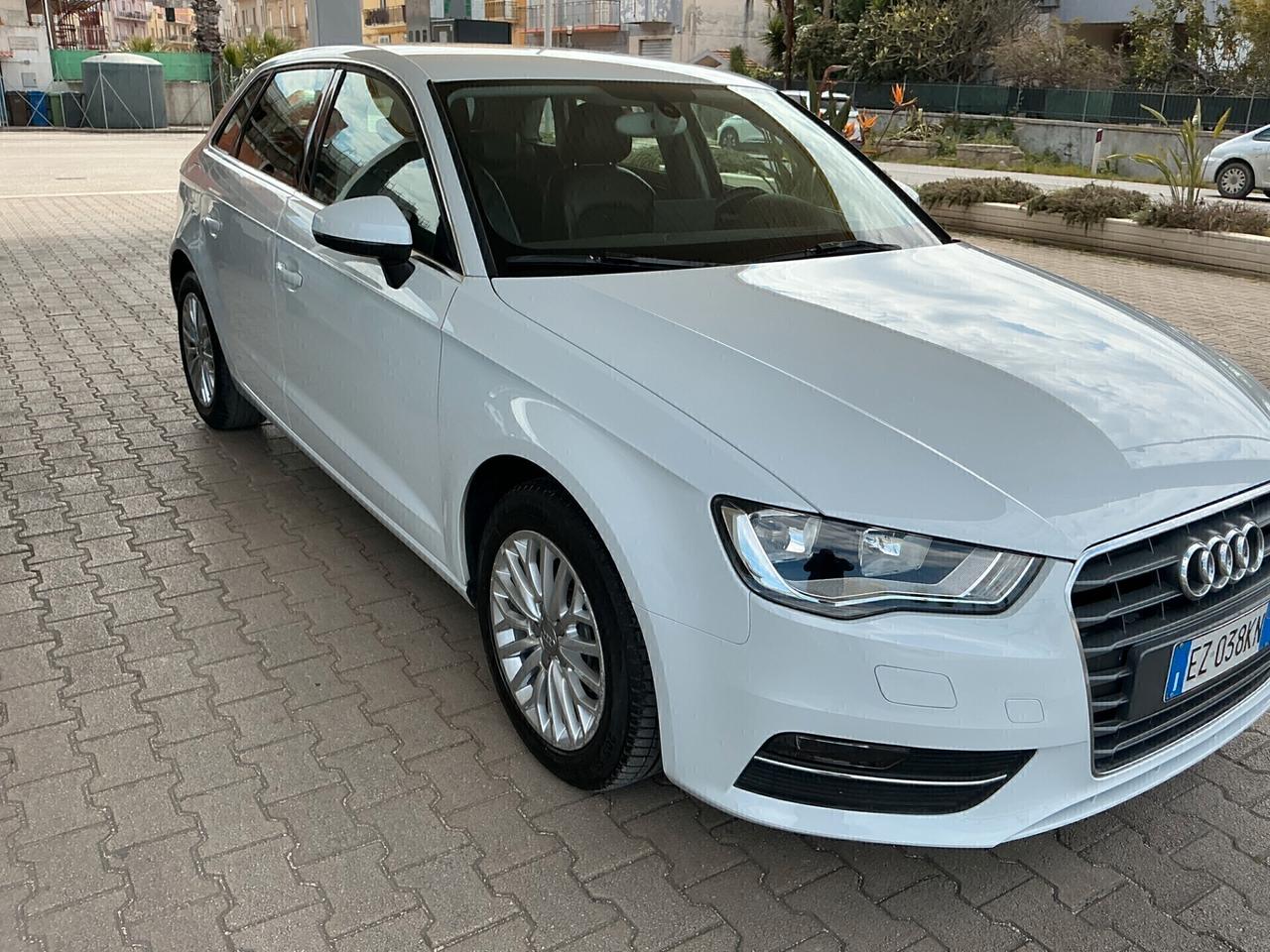 Audi A3 1.6 TDI clean diesel Ambiente