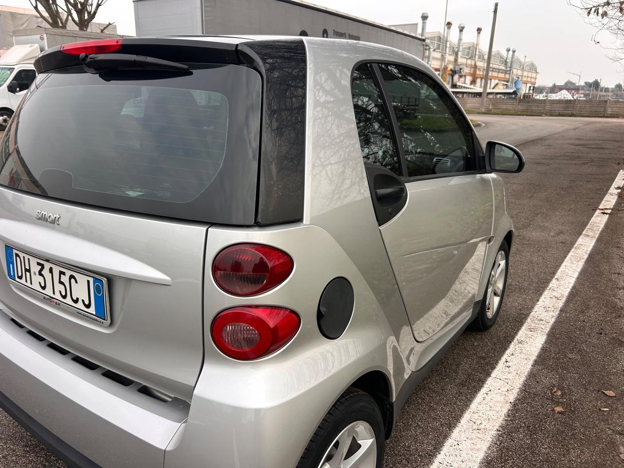 Smart ForTwo 1000 62 kW coupé passion