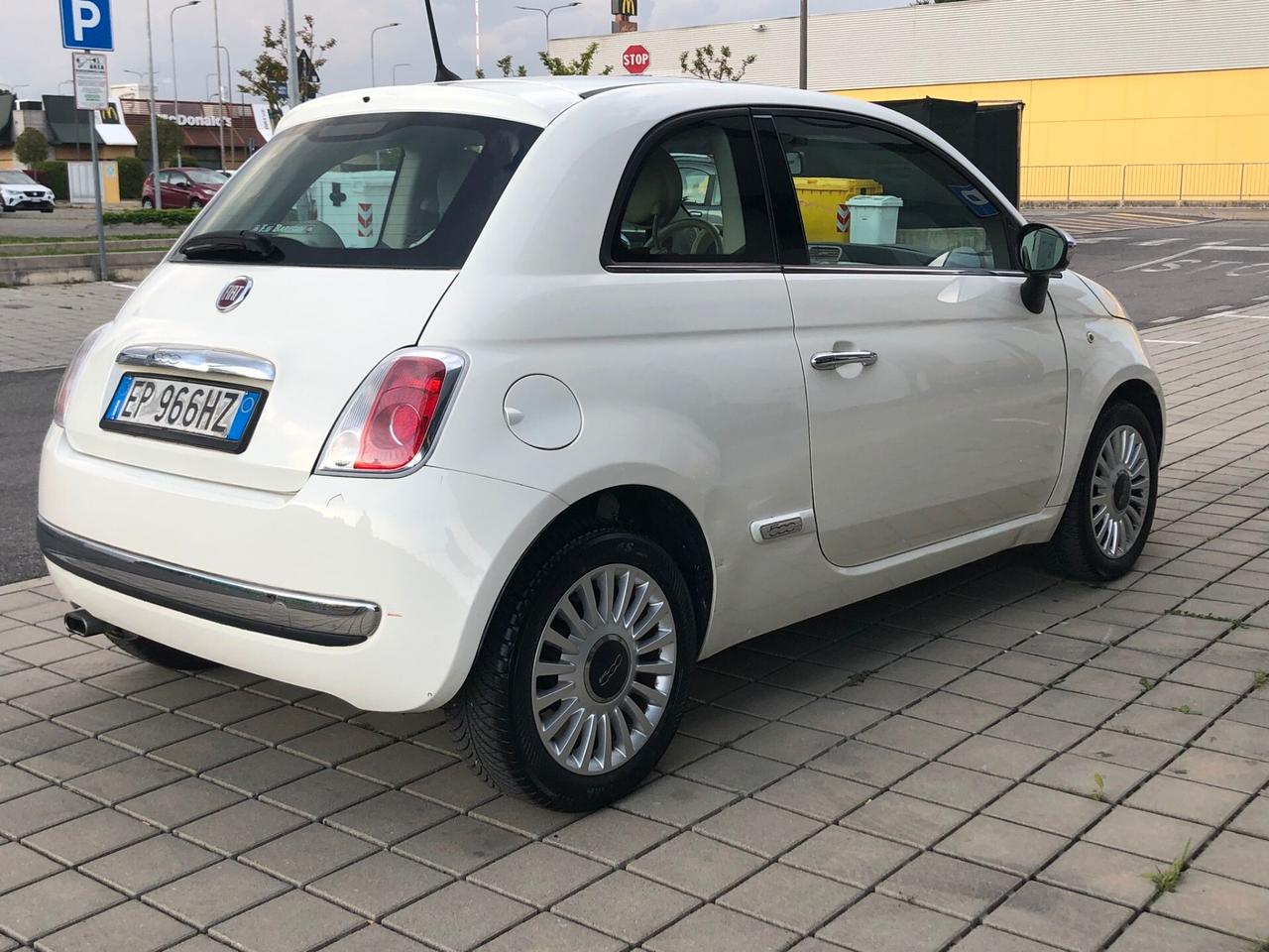 Fiat 500 1.2 Lounge 64000 km