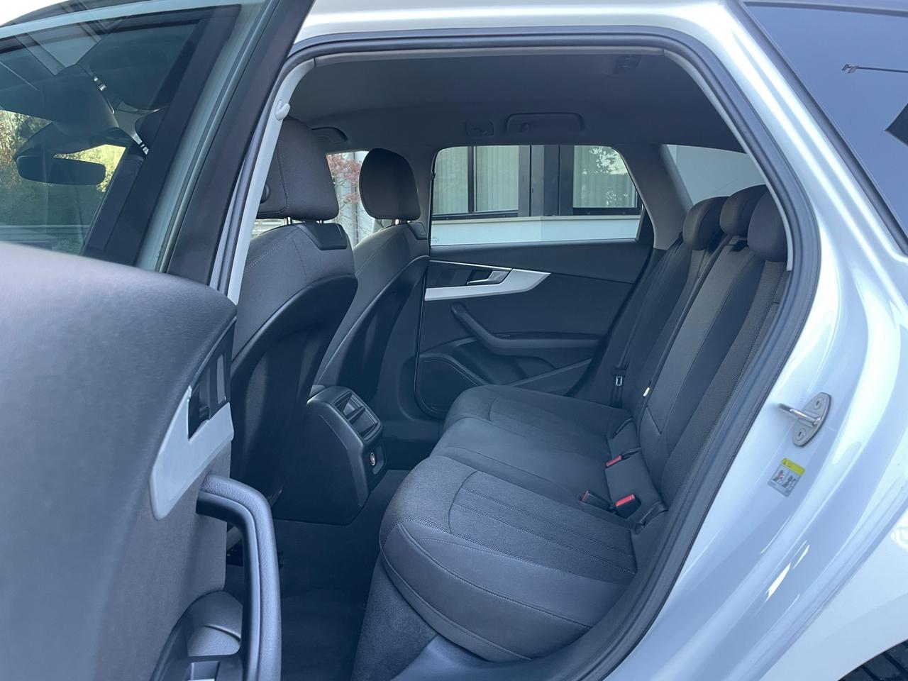 Audi A4 2.0 TDI 150 CV ultra Business