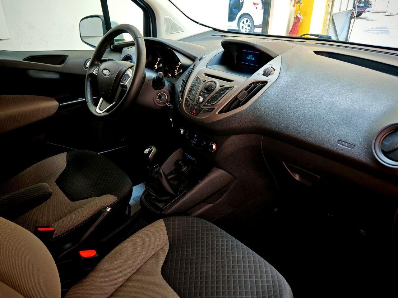 Ford Tourneo Courier 1.0 Titanium EcoBoost 100cv
