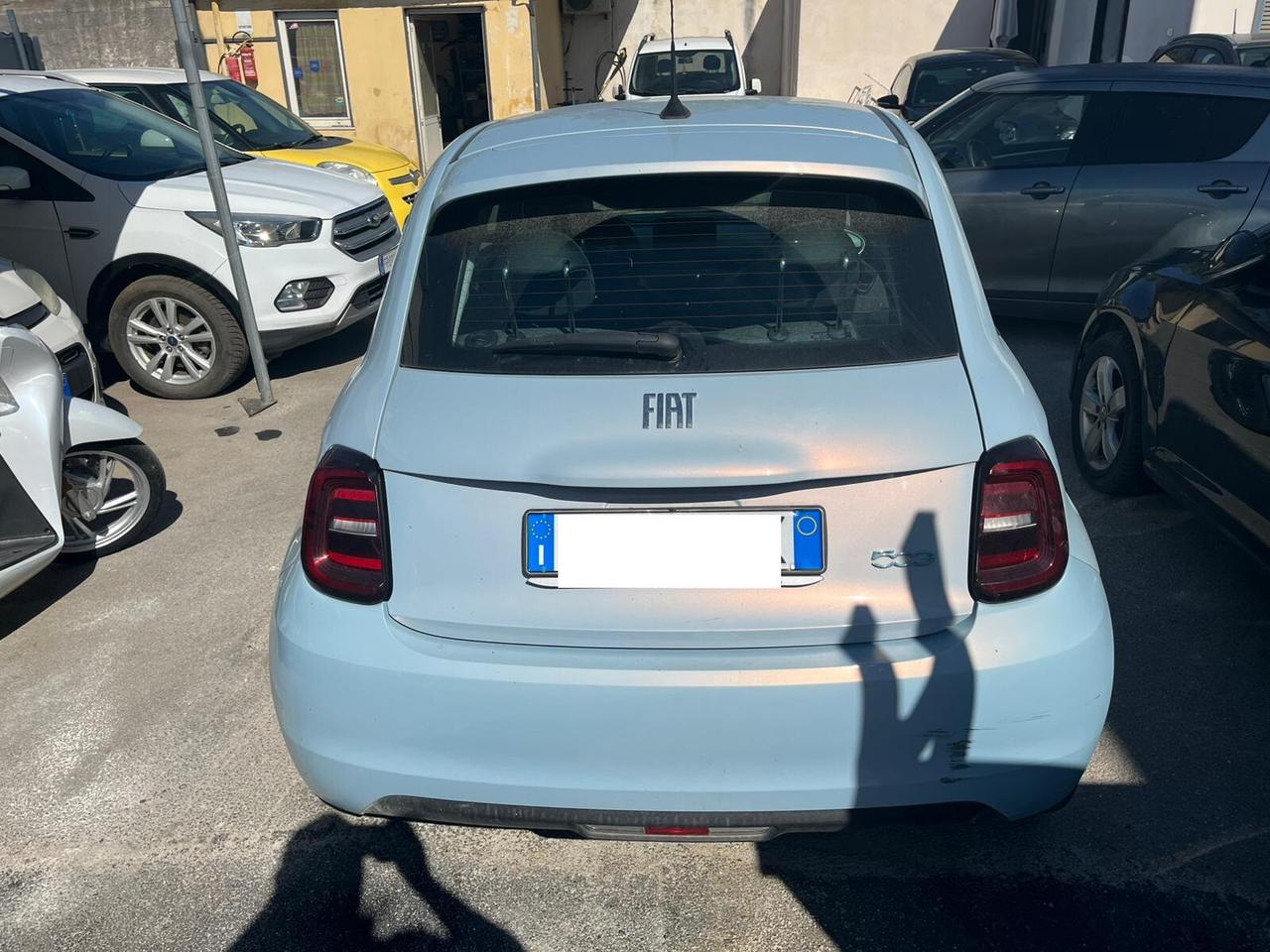 Fiat 500 500e Berlina 42 kWh La Prima