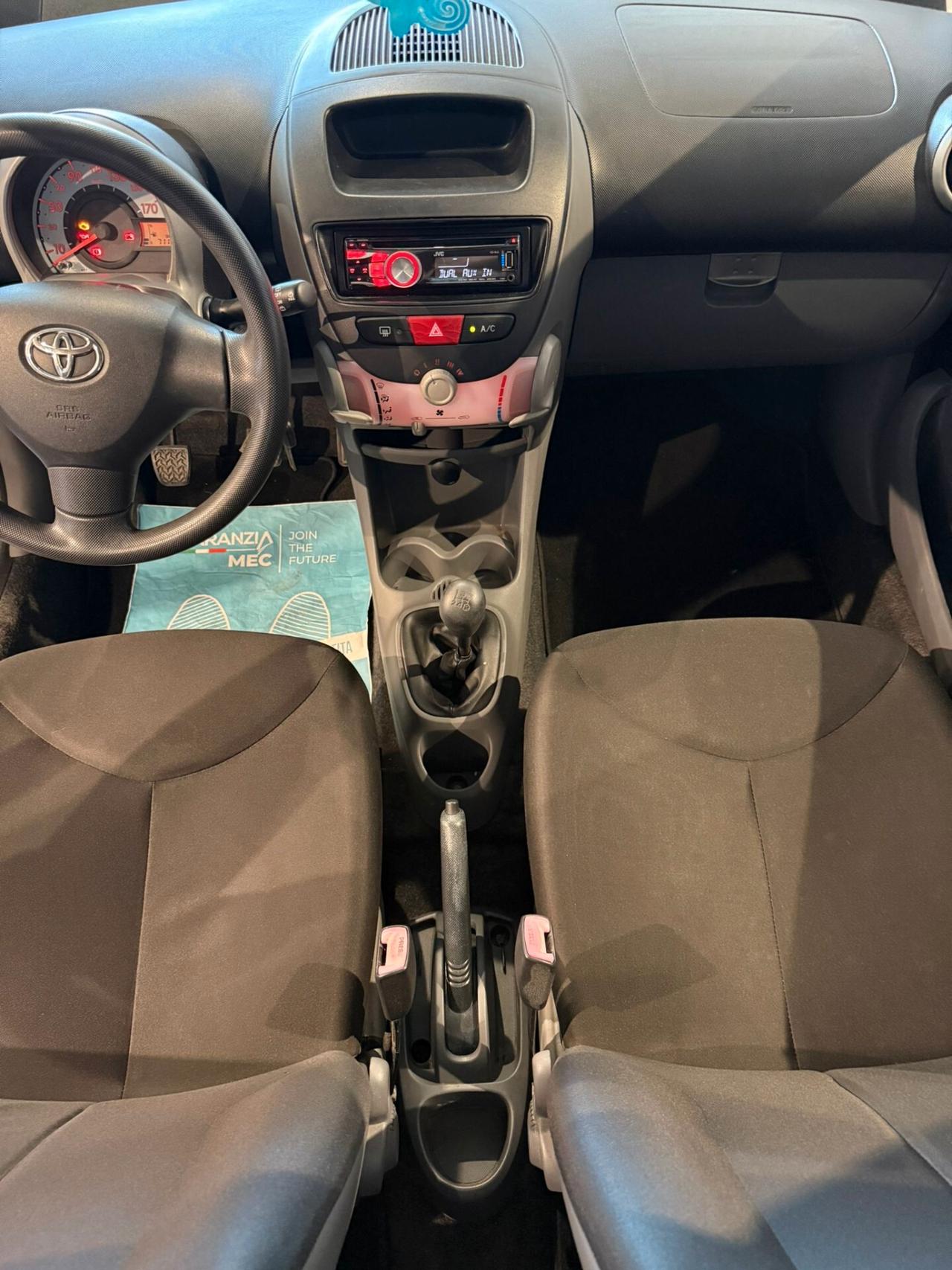 Toyota Aygo 70 mila km - NEOPATENTATI