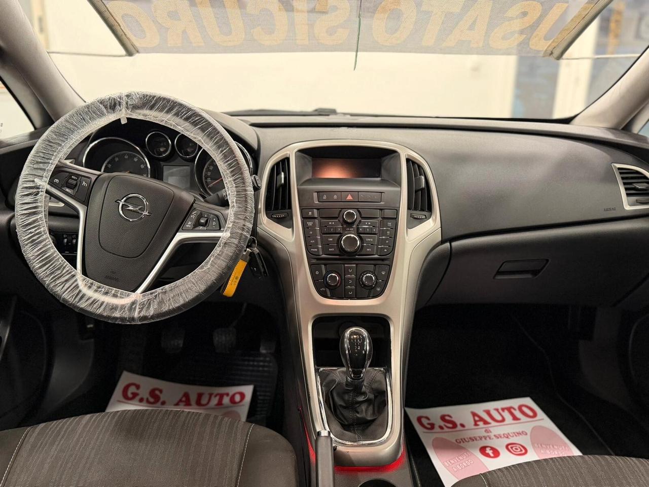 Opel Astra 1.4 100CV 5 porte Cosmo