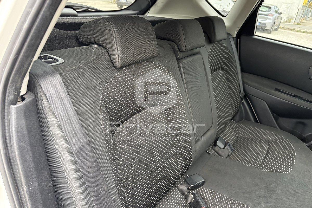 NISSAN Qashqai 2.0 dCi DPF 4WD Acenta
