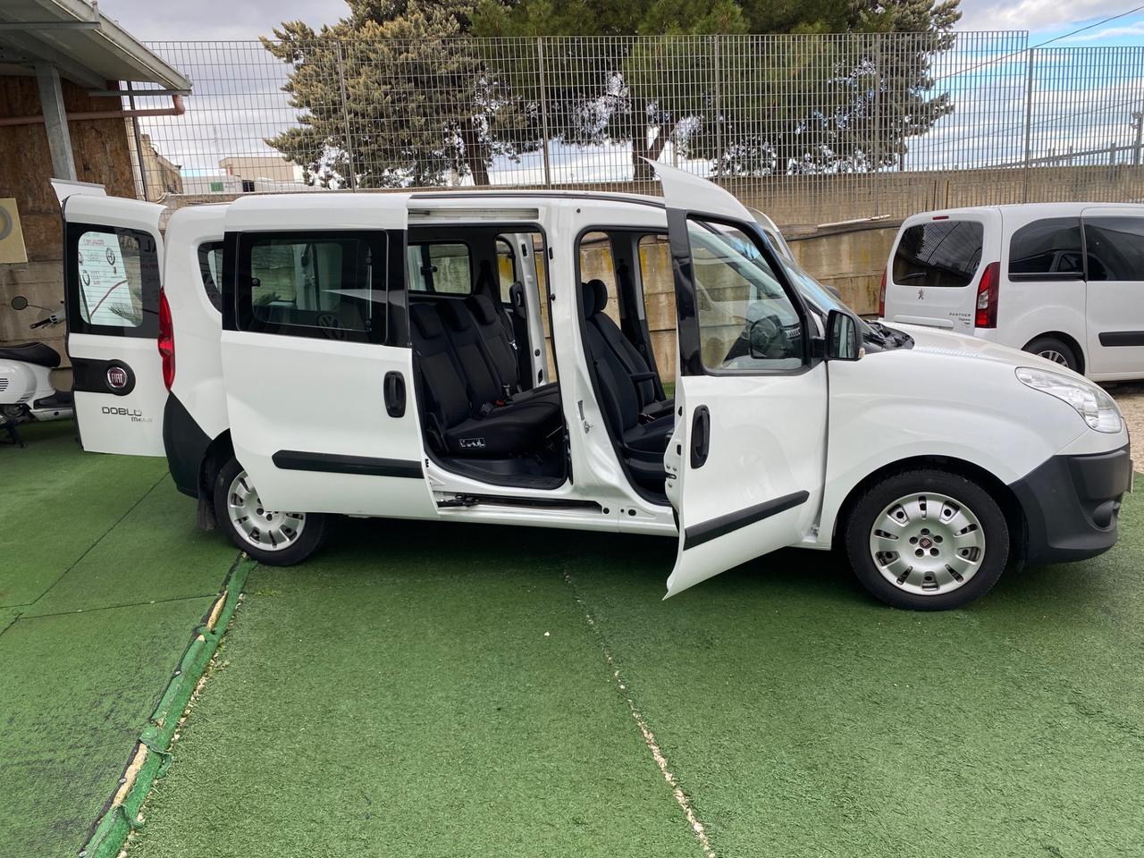 Fiat Doblo 1.6 Diesel Maxi Porte Posteriore