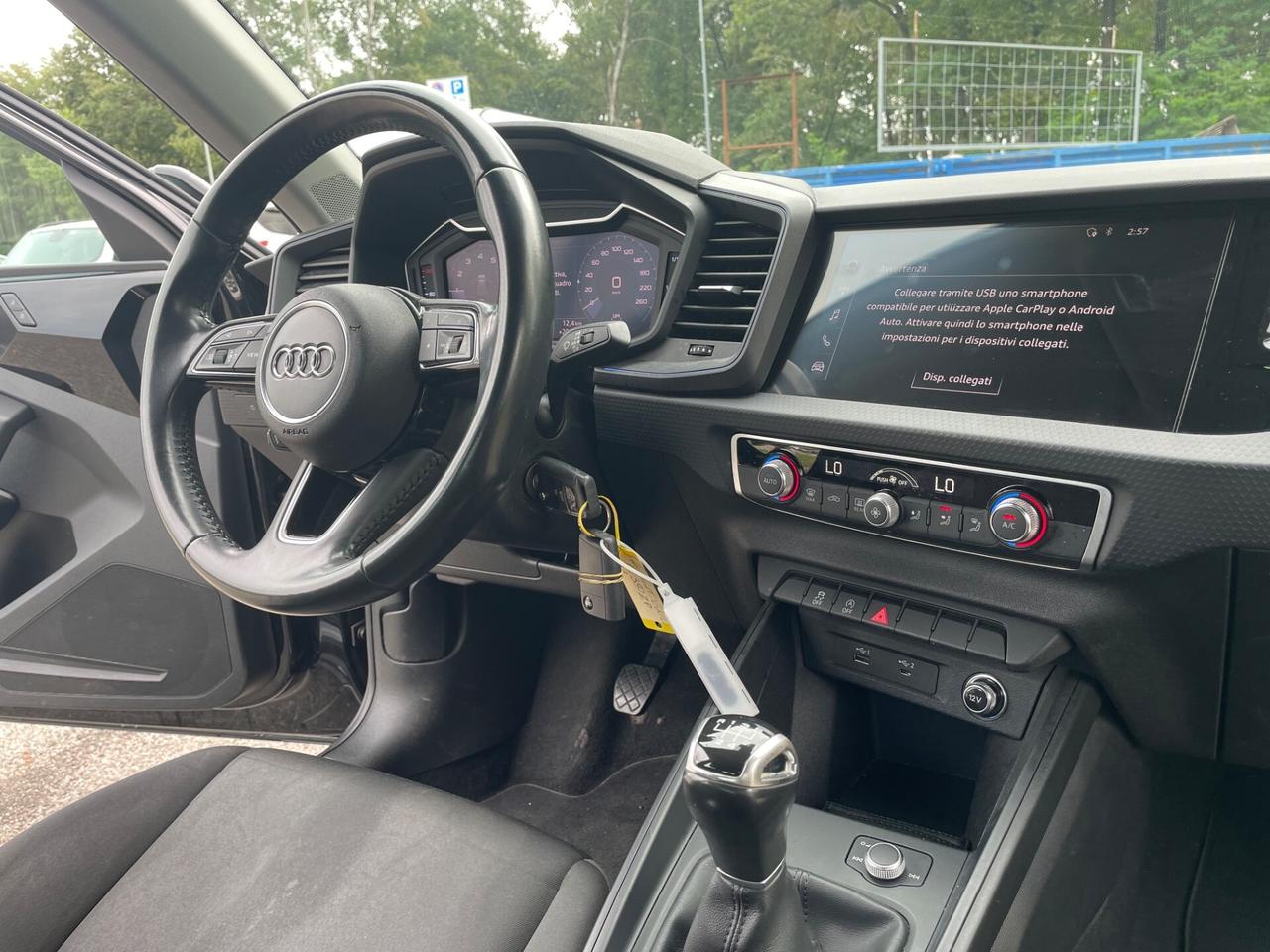 Audi A1 SPB*Neopatentati*Cerchi*Car play*