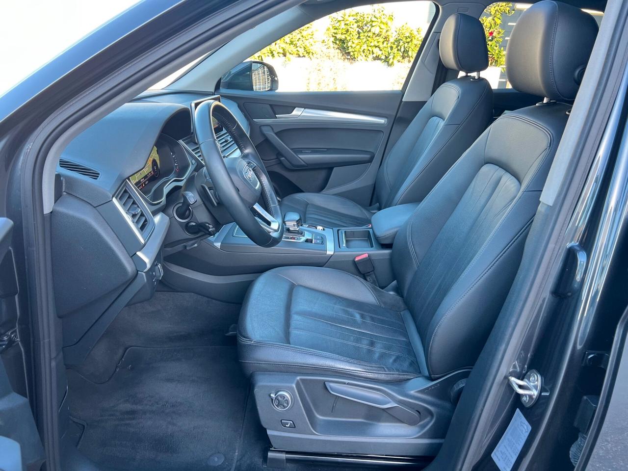 Audi Q5 40 2.0 tdi 205CV mhev Business quattro s-tronic