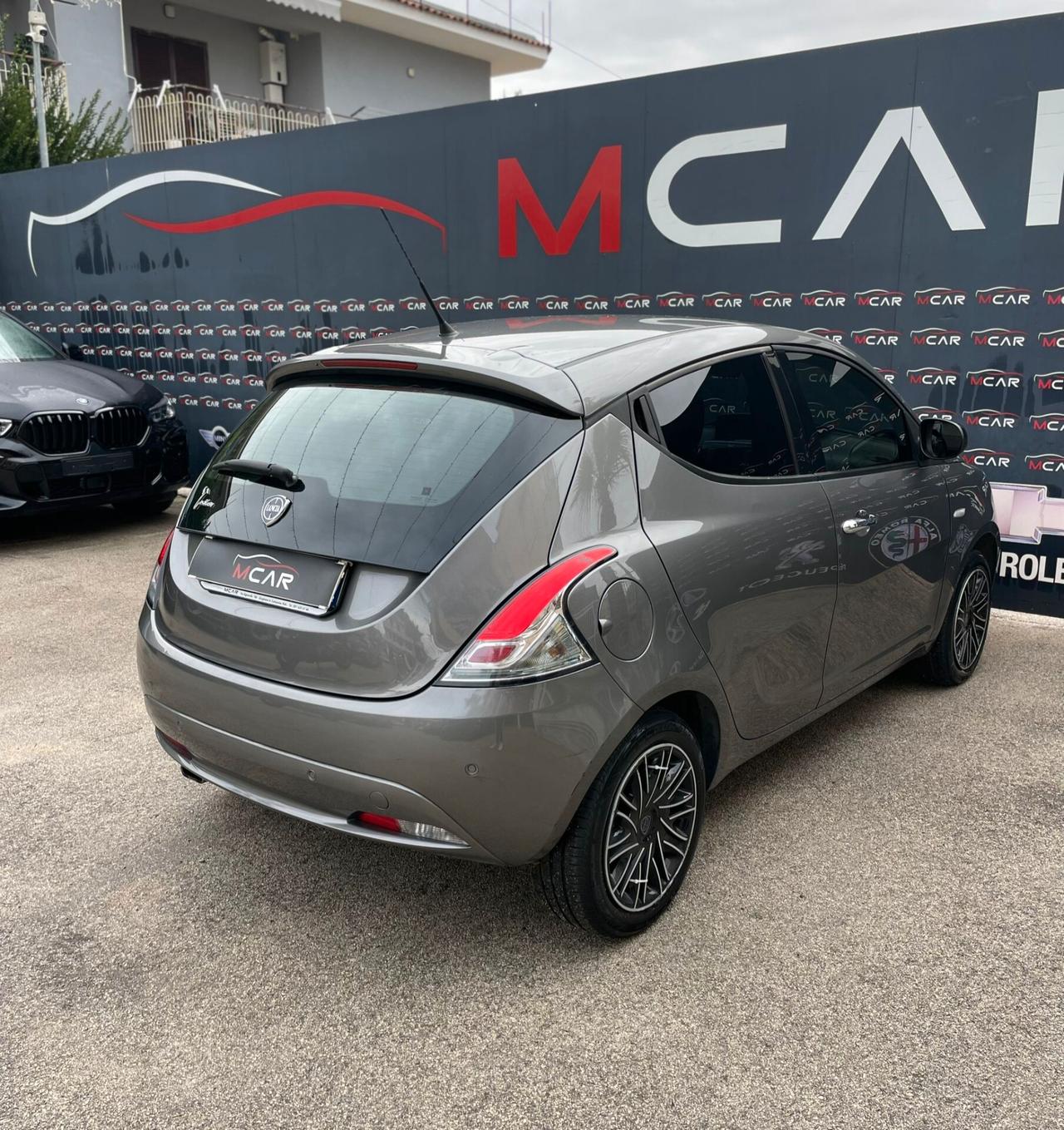 Lancia Ypsilon 1.2 69 CV 5 porte GPL Ecochic Gold