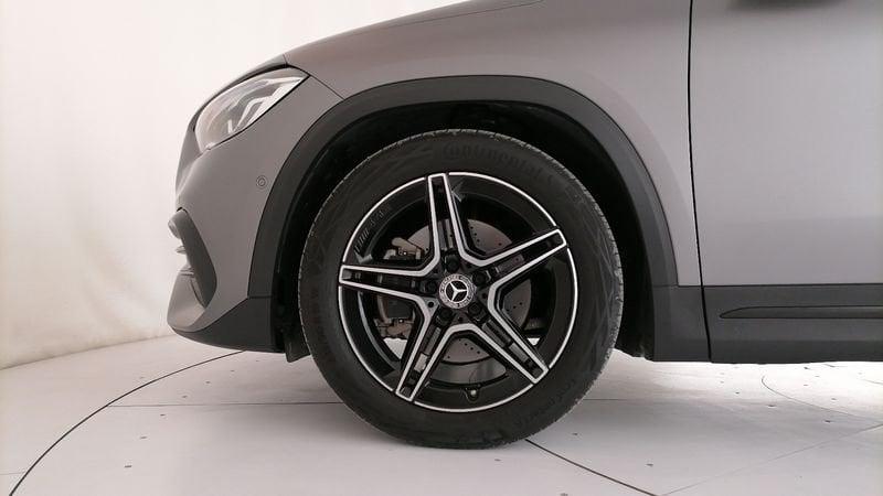 Mercedes-Benz GLA 220 d Premium 4matic auto