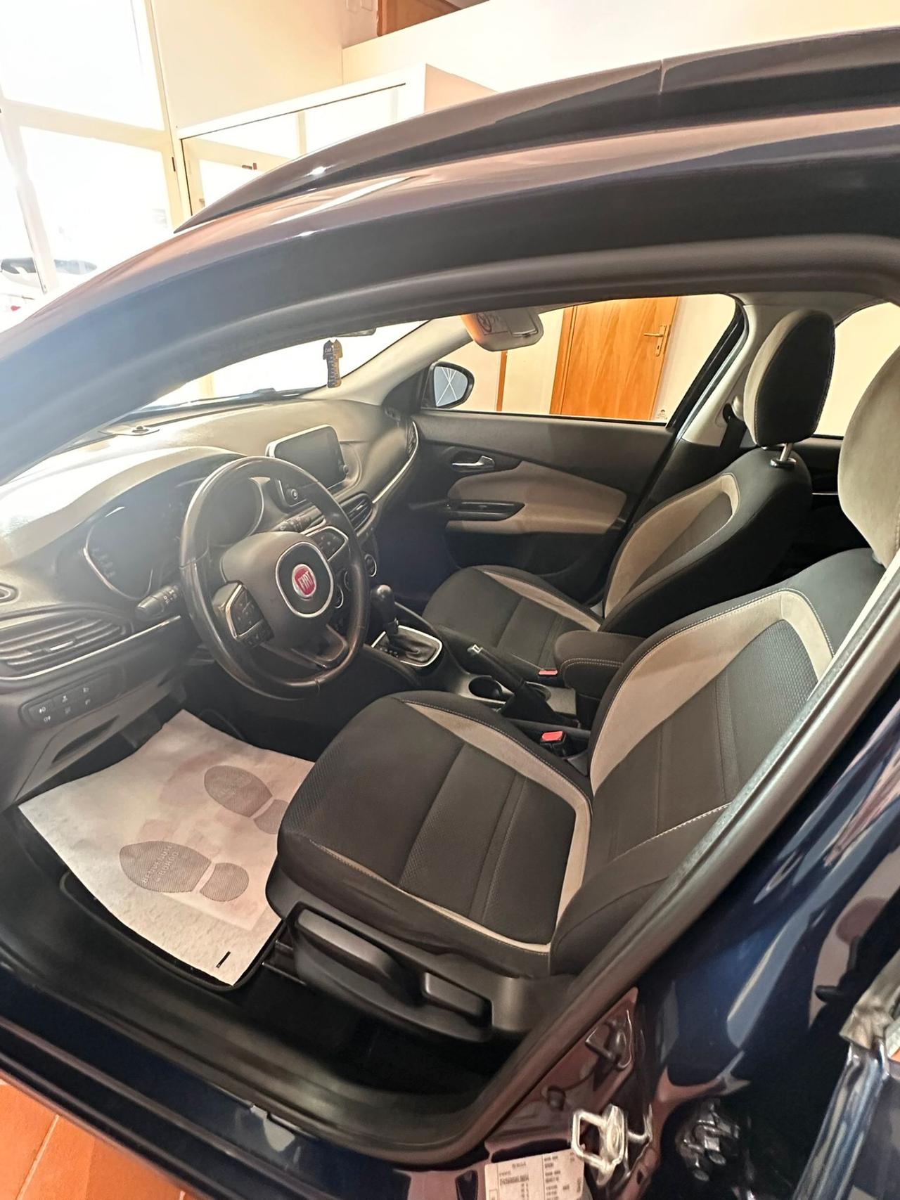Fiat Tipo 1.6 Mjt S&S DCT 5 porte Lounge